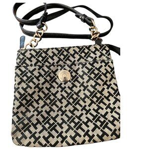 Tommy Hilfiger Cross Body Purse